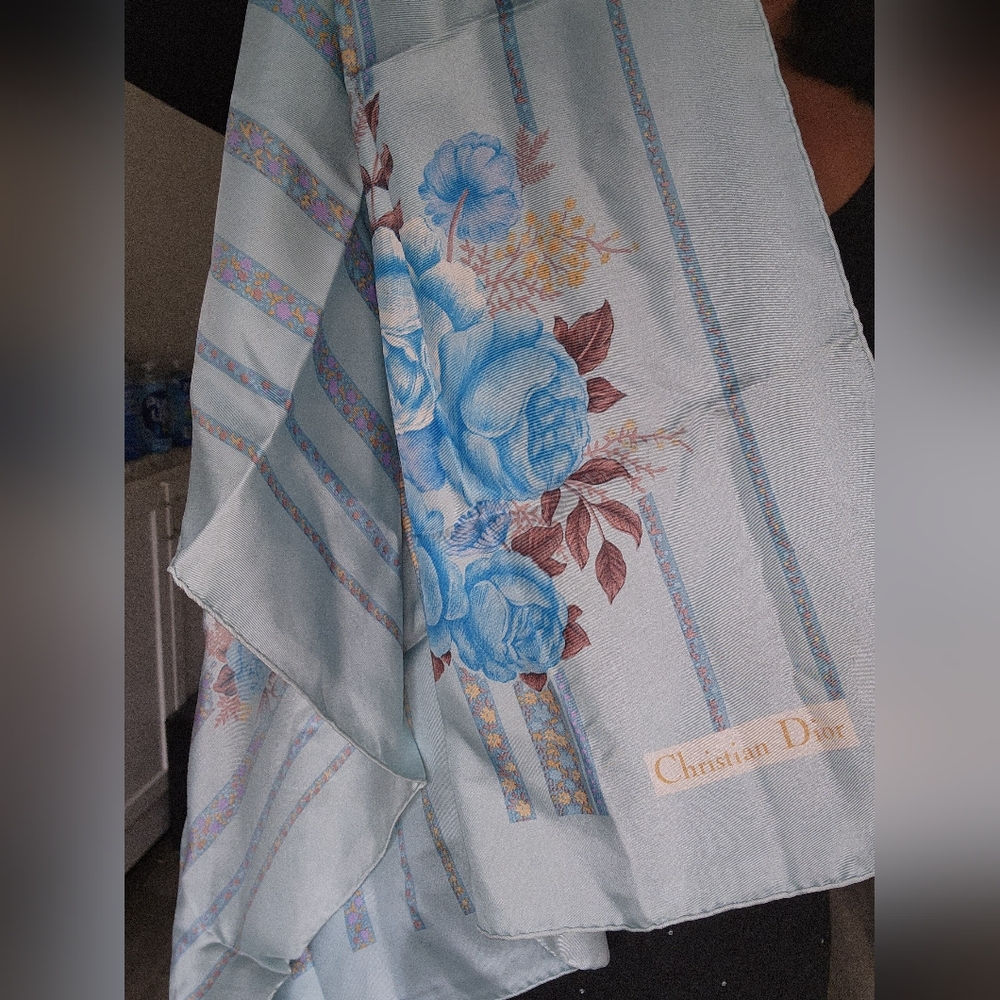 Christian Dior scarf - Picture 4 of 7
